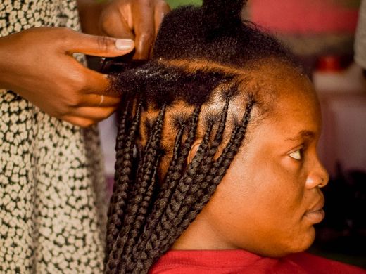 Tresses collées